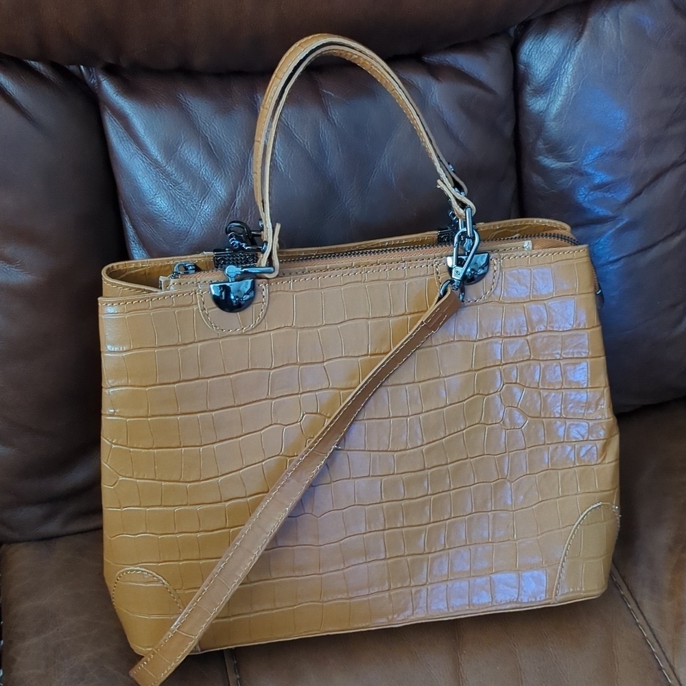 HP. Made in Italy Divina Firenze Embossed Alligator Leather 2-Way Bag - Picture 4 of 14